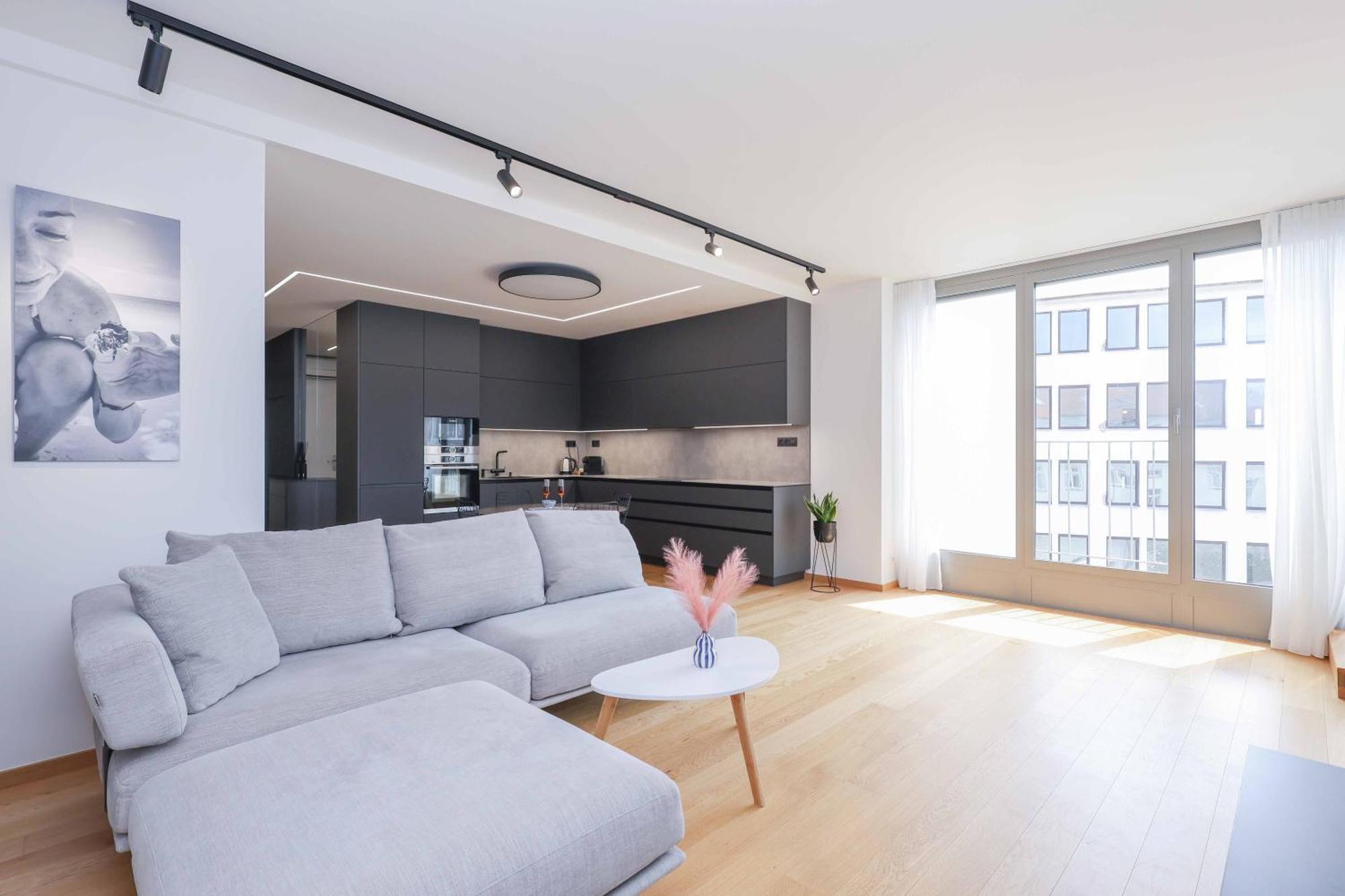 Апартаменти Downtown Luxe Retreat- Konventna Братислава Екстер'єр фото